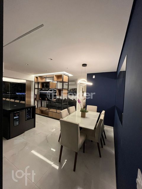 Image 2 - 874117