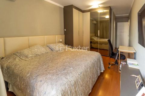 Image 8 - 874120