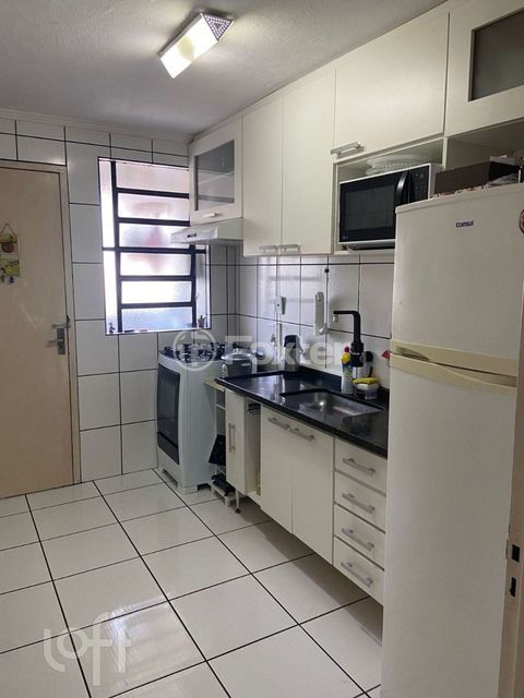 Image 3 - 874131