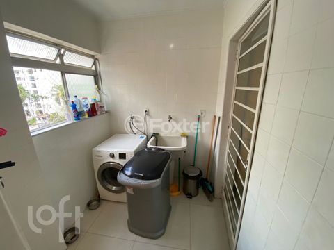 Image 3 - 874132