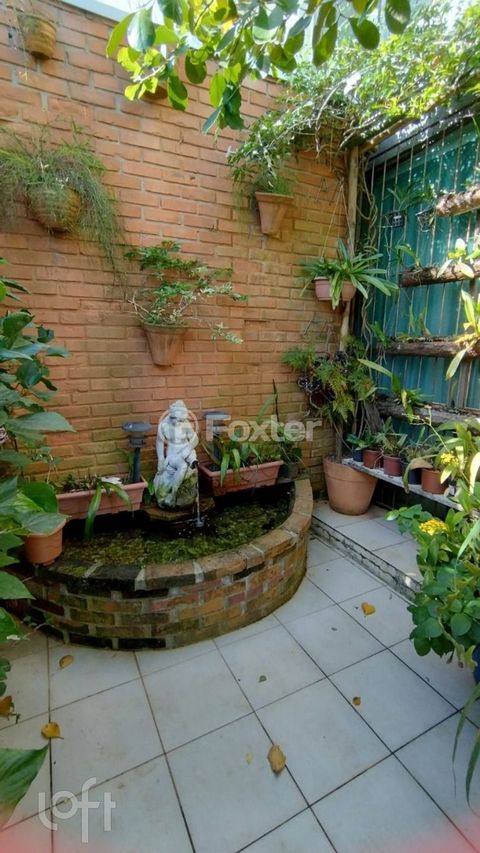 Image 1 - 874198