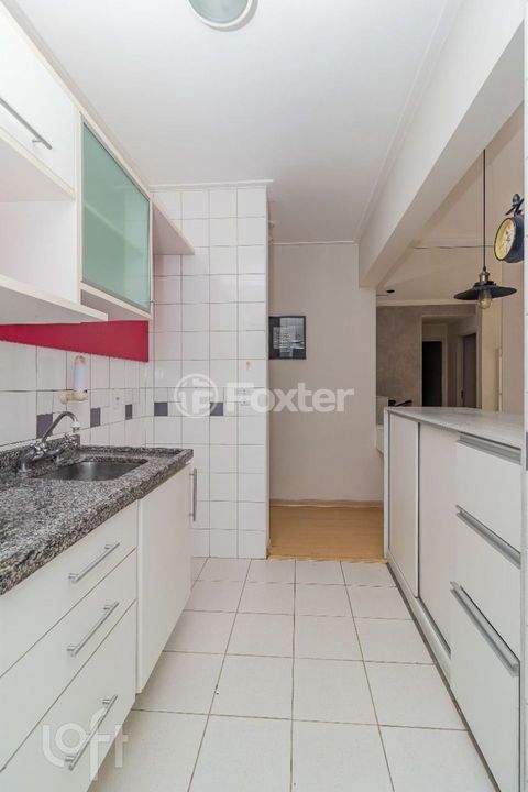 Image 7 - 874203