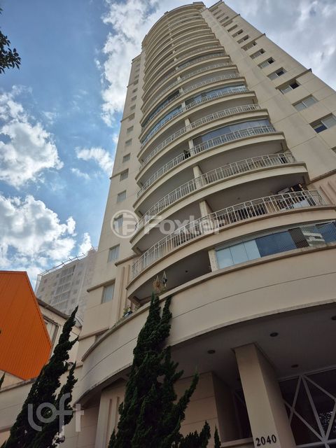 Image 10 - 874203