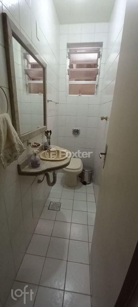 Image 7 - 874210
