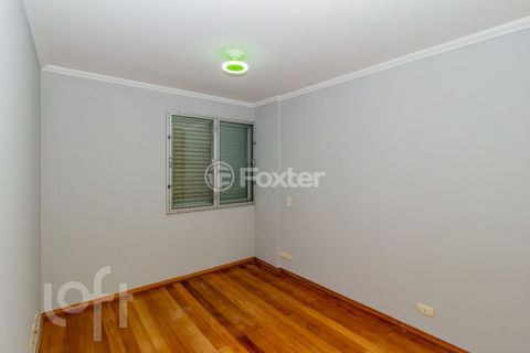 Image 7 - 874215