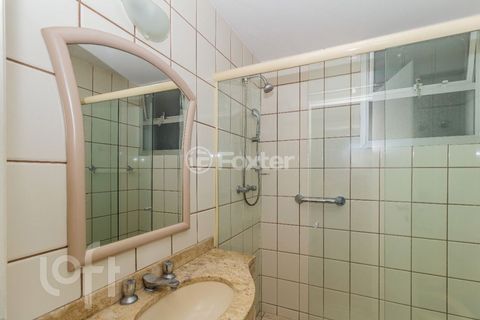 Image 10 - 874215