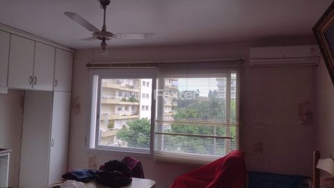 Image 7 - 874227