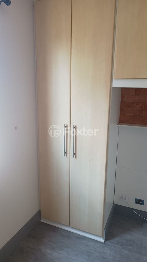 Image 7 - 874268