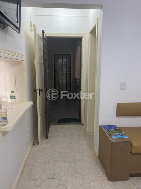 Image 9 - 874269