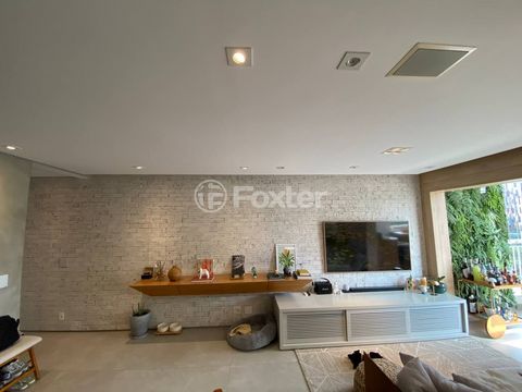 Image 7 - 874284