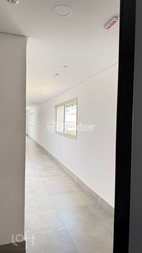 Image 4 - 874292