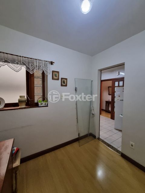 Image 7 - 874294