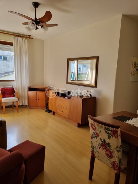 Image 3 - 874294