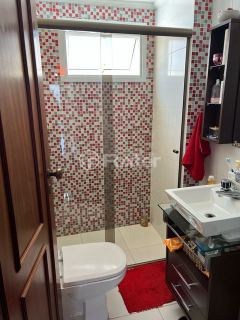 Image 8 - 874299