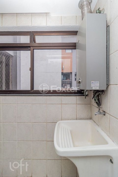Image 11 - 874302