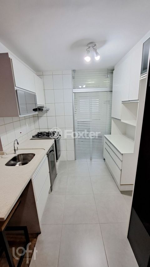Image 8 - 874306