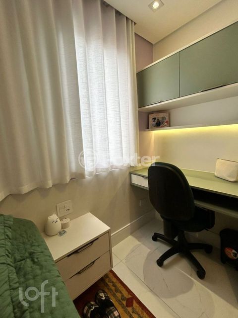 Image 7 - 874337