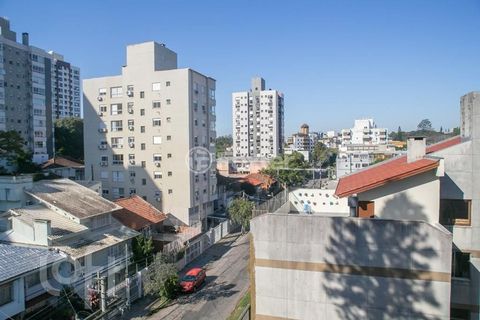 Image 10 - 874339