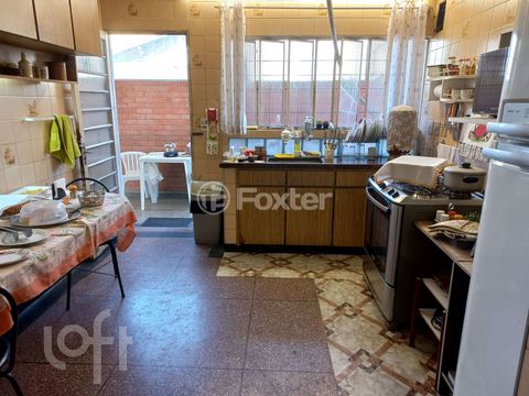 Image 4 - 874340