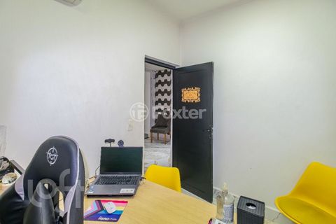 Image 8 - 874376
