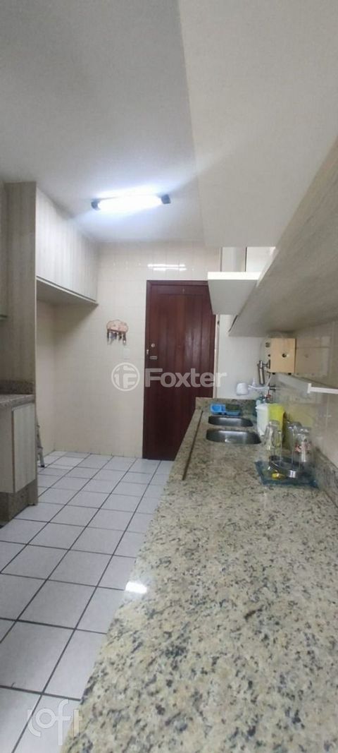 Image 8 - 874397