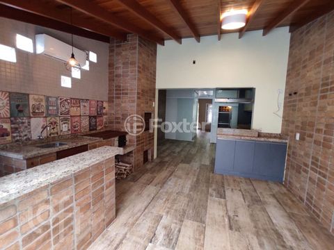 Image 10 - 874407