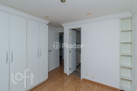 Image 17 - 874416