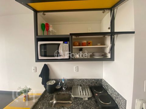 Image 7 - 874427