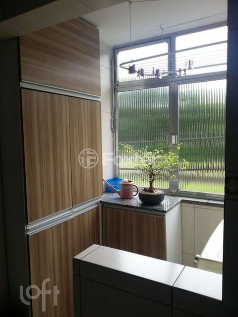 Image 7 - 874430