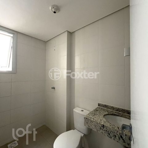 Image 8 - 874435