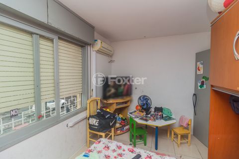 Image 7 - 874439