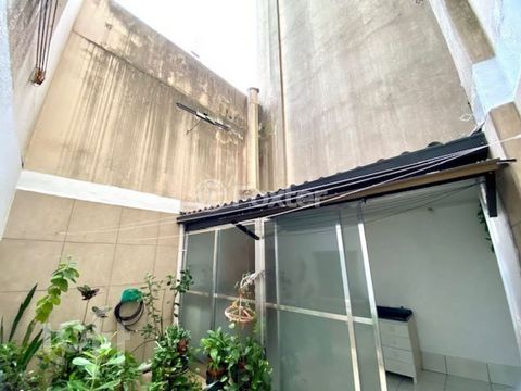 Image 17 - 874448