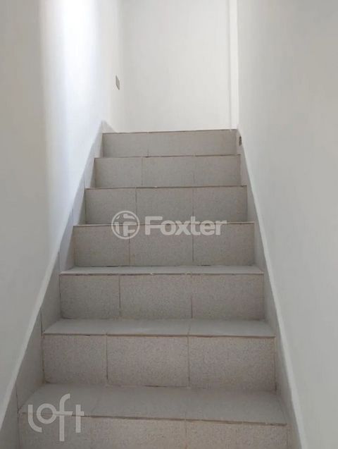 Image 4 - 874453