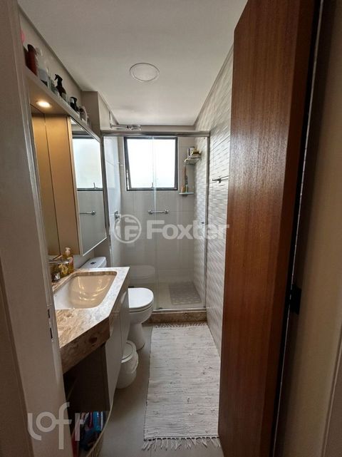 Image 8 - 874460