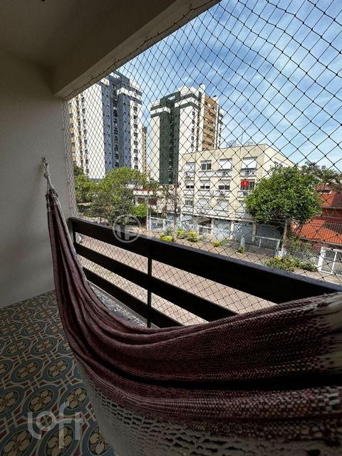 Image 14 - 874460