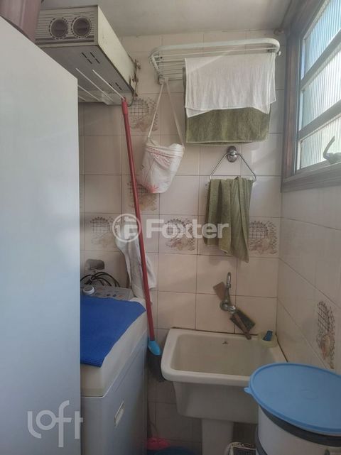 Image 7 - 874476
