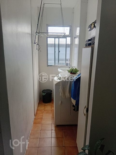 Image 3 - 874478