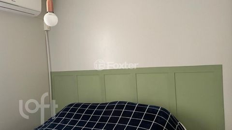 Image 8 - 874480