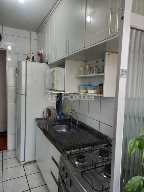 Image 5 - 874496