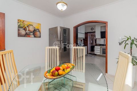 Image 7 - 874522