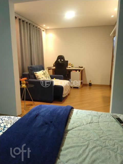 Image 6 - 874543