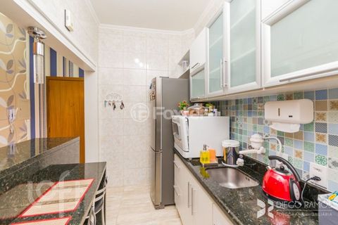 Image 7 - 874545