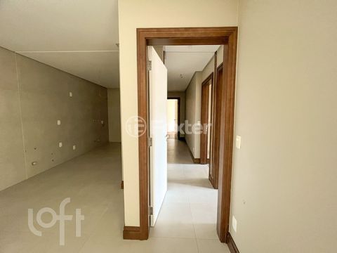Image 10 - 874551
