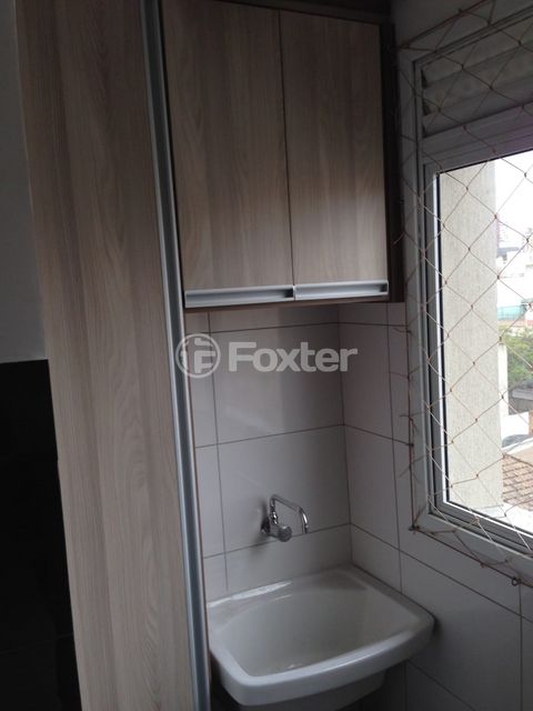 Image 7 - 874552