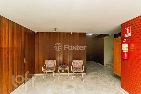 Image 3 - 874597