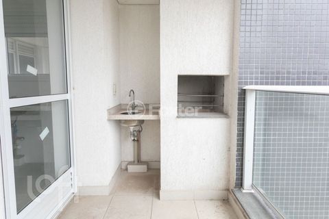 Image 9 - 874598
