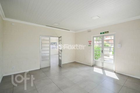 Image 17 - 874612