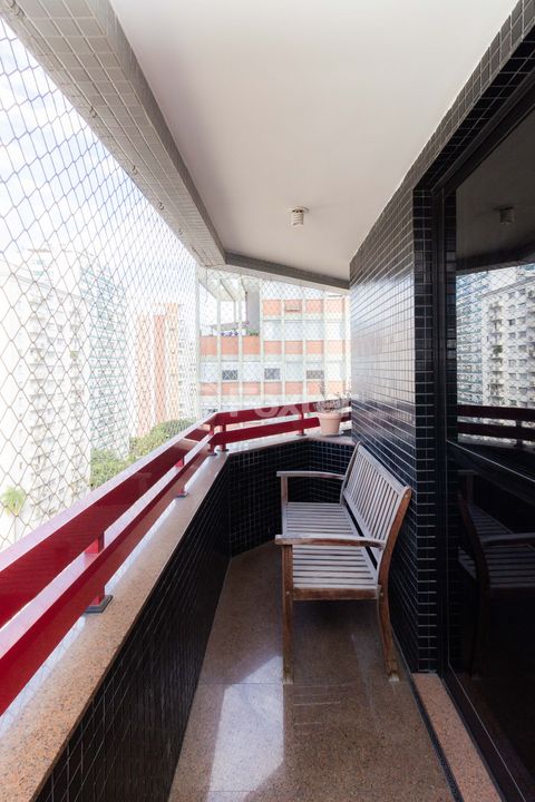 Image 3 - 874628