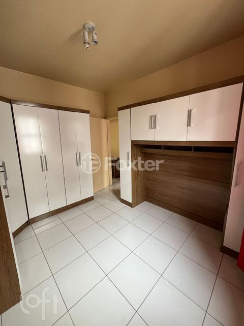 Image 7 - 874647