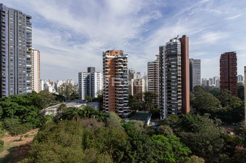 Image 19 - 874648